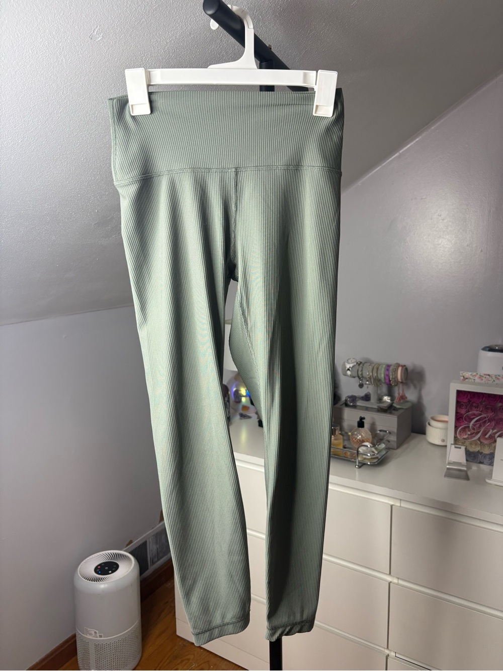 90 Degree By Reflex Ribbed Leggings in Sage